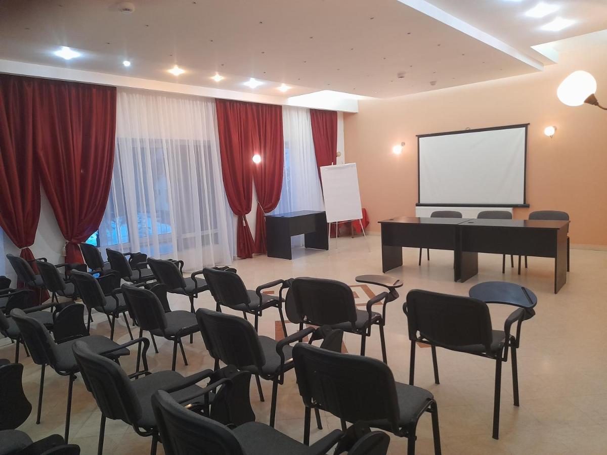 Miraj - Restaurant & Sauna & Biliard Hotel