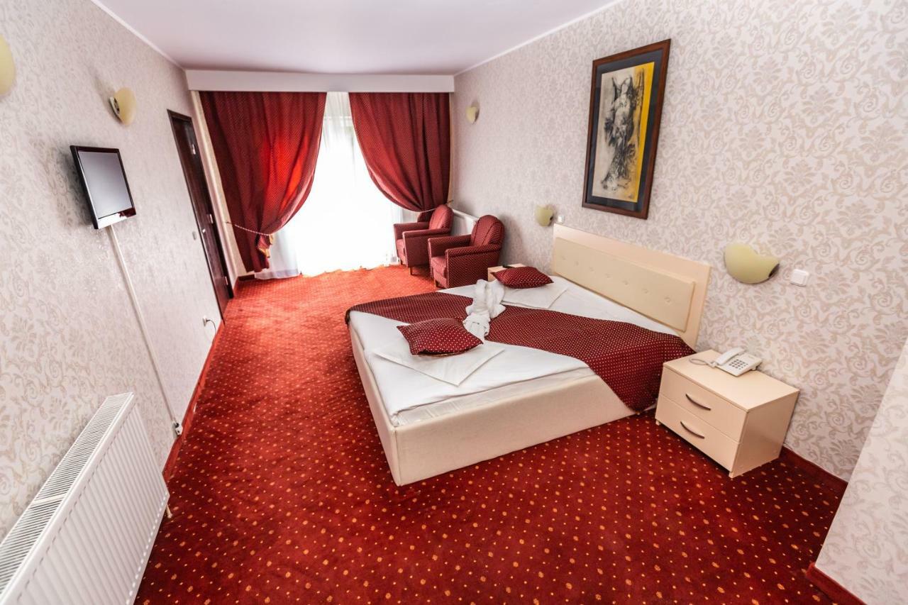 Miraj - Restaurant & Sauna & Biliard Poiana Brasov