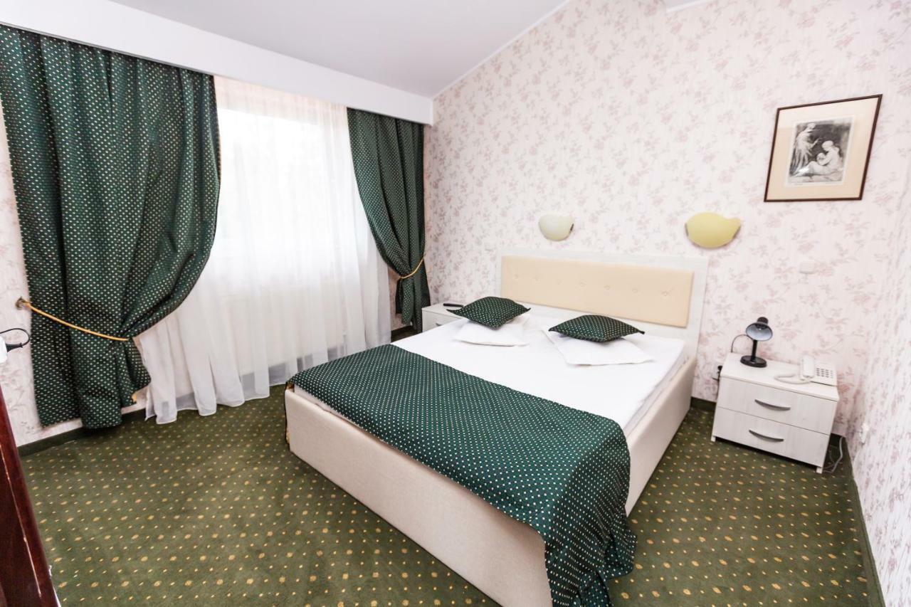Miraj - Restaurant & Sauna & Biliard Hotel 4*